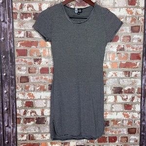 Vibe Sportswear Streetwear T-Shirt Stripped Dress